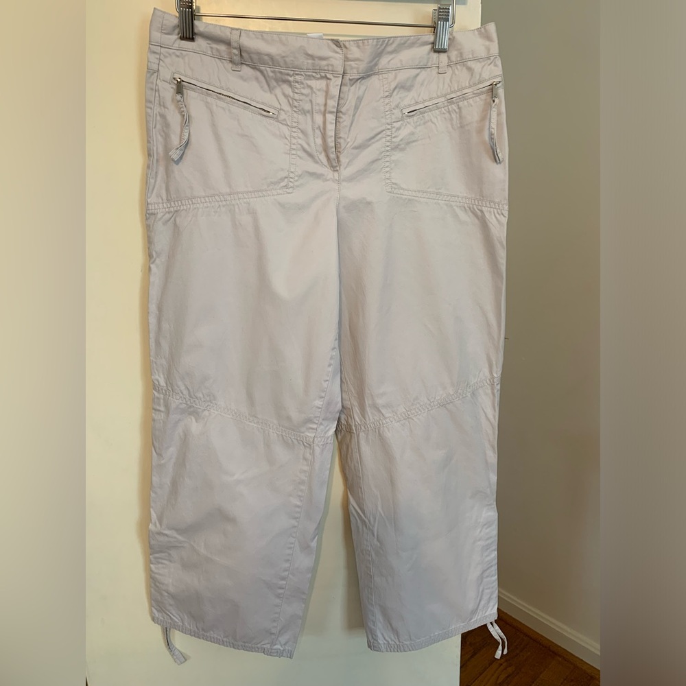 Cargo-style Capri Pant, Lightweight Material , Size 10.